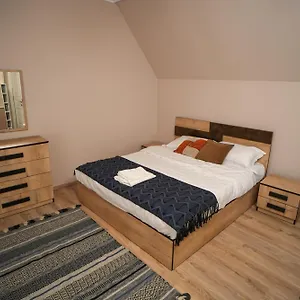 Grandpa House - App.2 , Tirana Albanien
